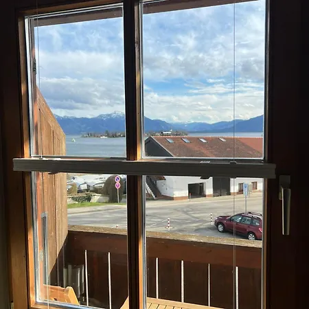 Chiemseeblick Apartman *