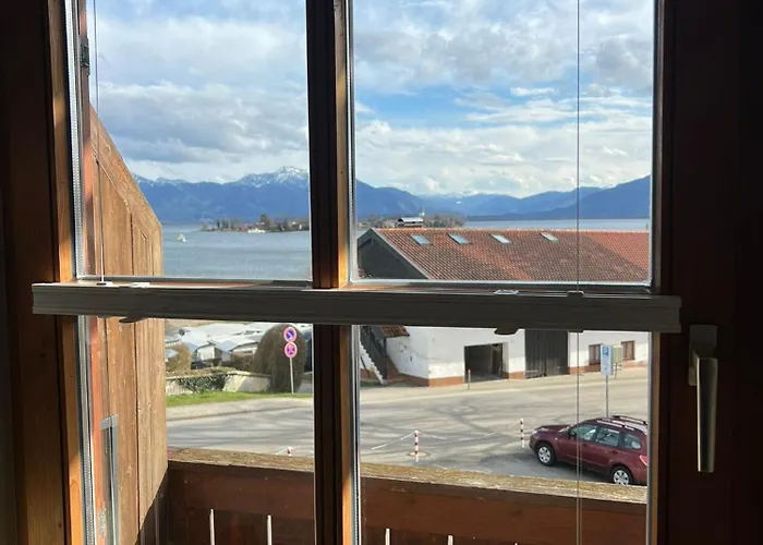 Chiemseeblick Apartman *